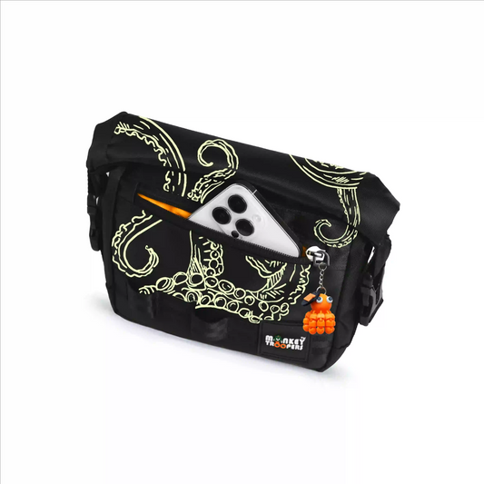 Radiant Hydra Crossbody | Black