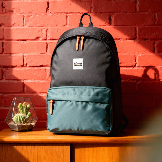 Shaggy Plus Backpack | Black-Dark Green